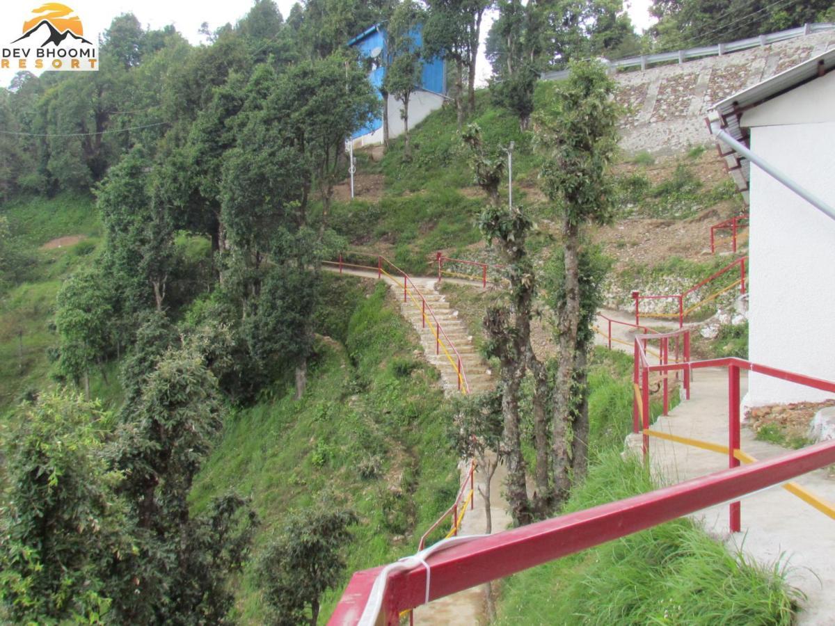 Dev Bhoomi Resort Kanatal Zewnętrze zdjęcie