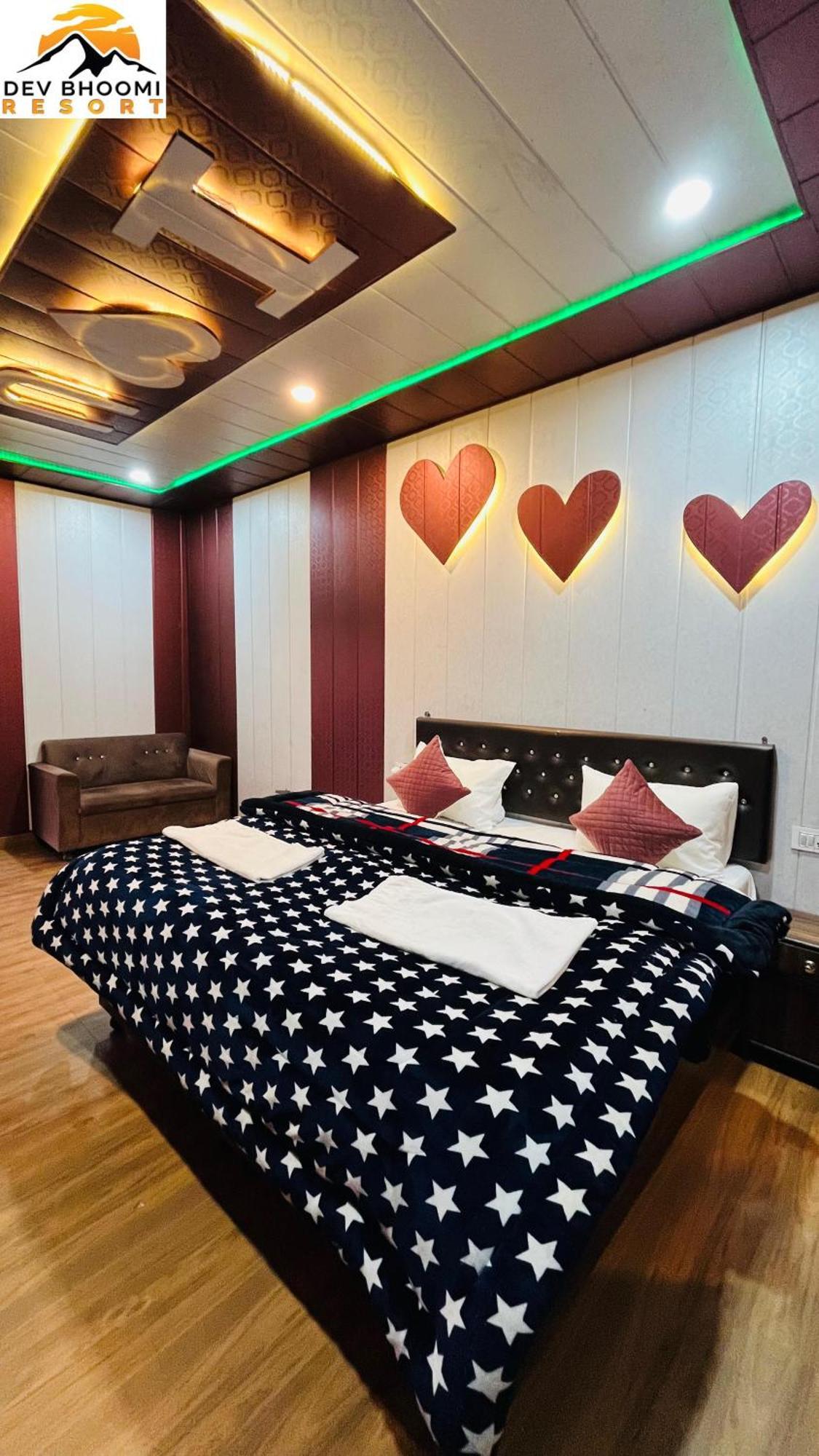 Dev Bhoomi Resort Kanatal Zewnętrze zdjęcie