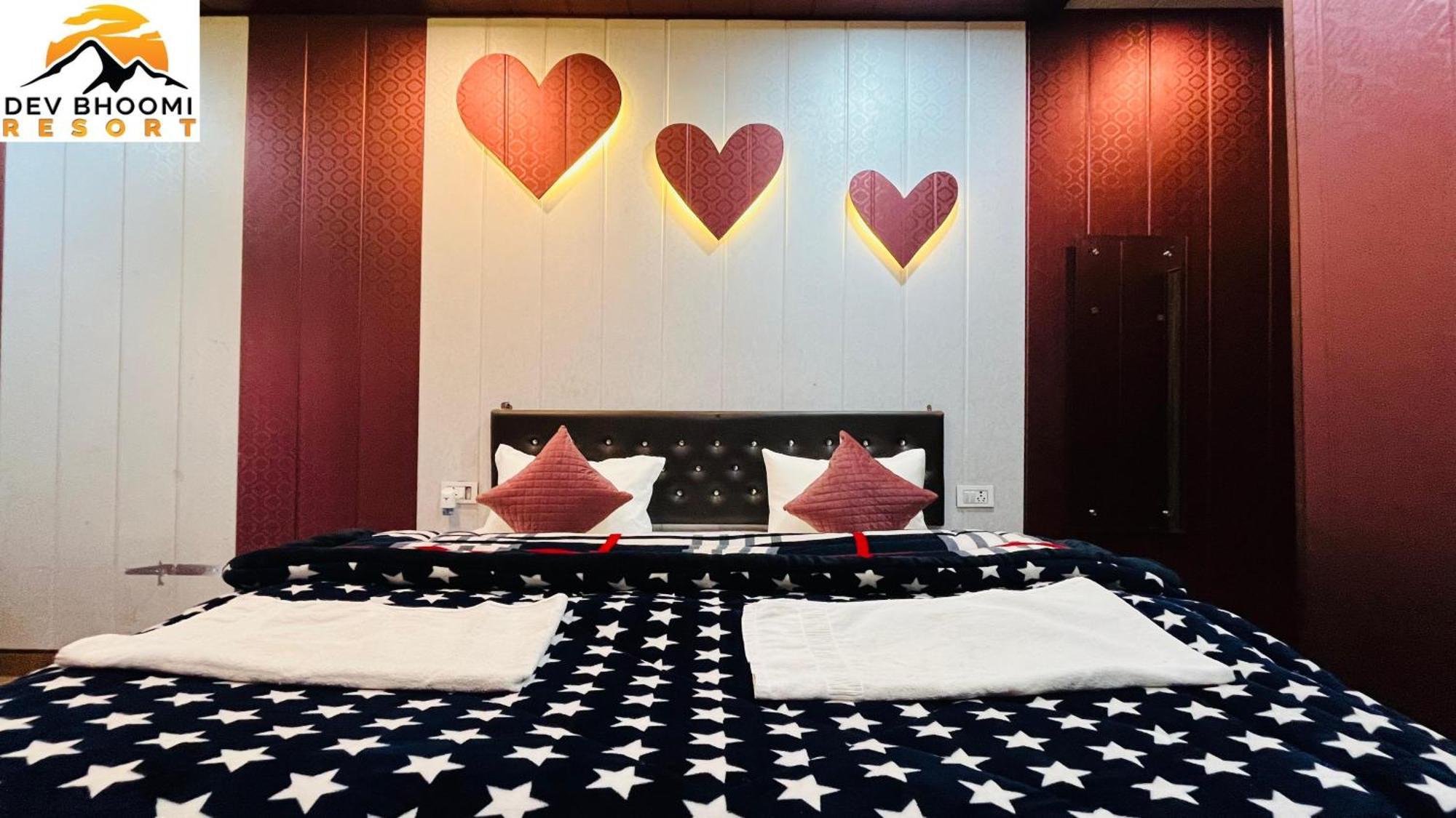 Dev Bhoomi Resort Kanatal Zewnętrze zdjęcie